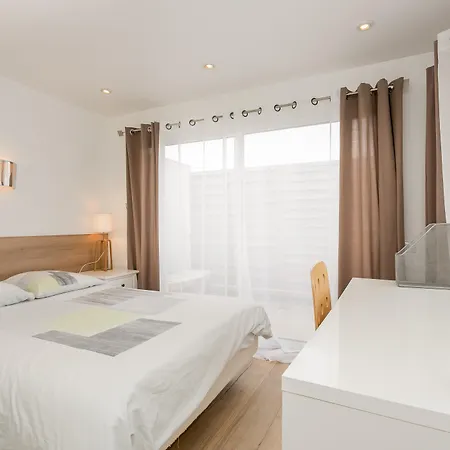 Aparthotel Le Relais Amelie Clamart