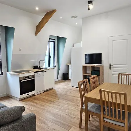 Le Relais Amelie Aparthotel Clamart
