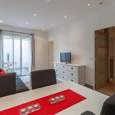 Aparthotel Le Relais Amelie Clamart